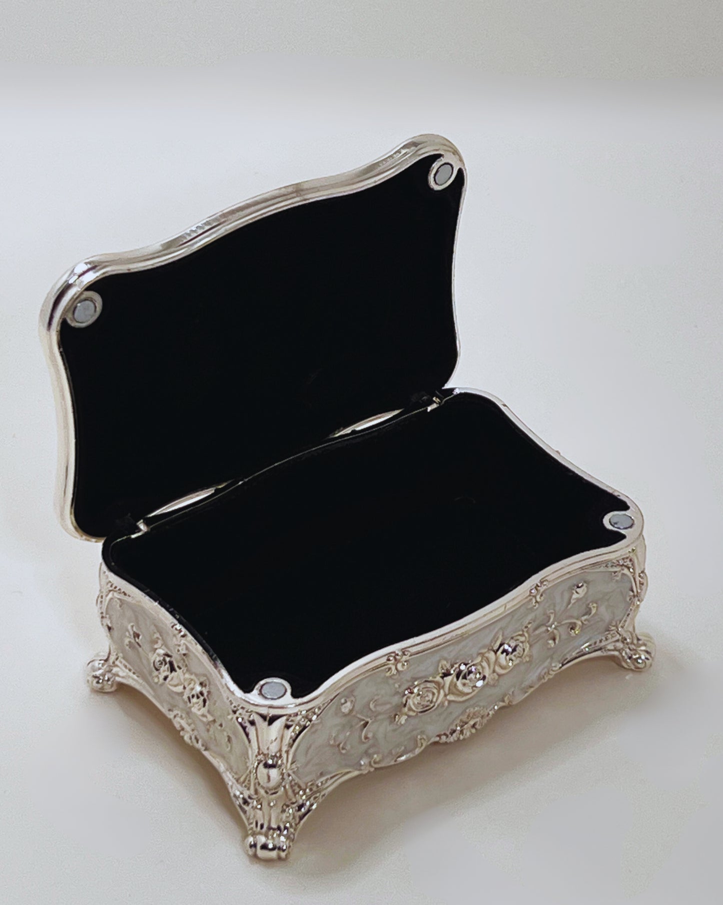 Elegance Rose Jewelry Box