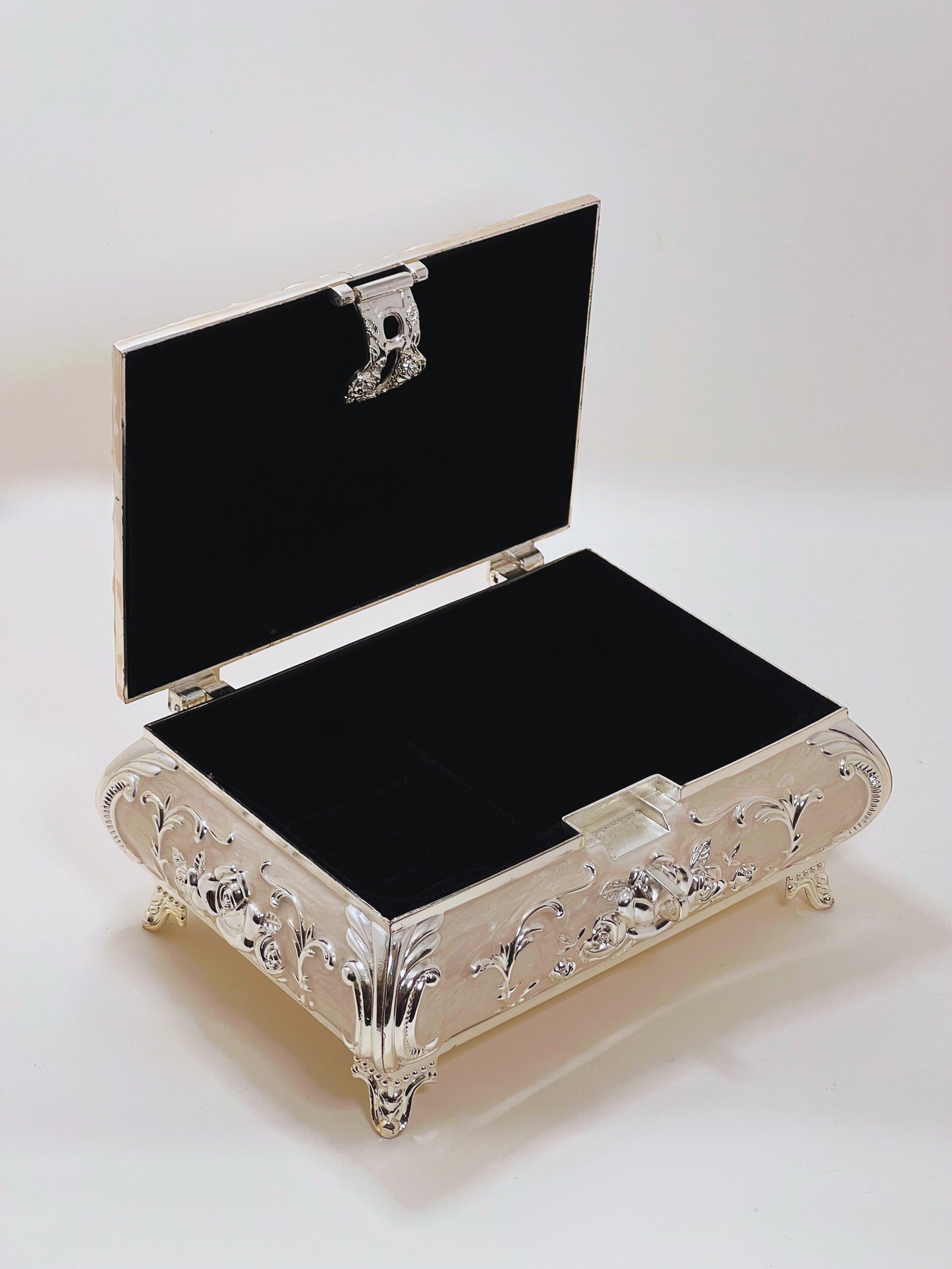 Elegance Rose Jewelry Box
